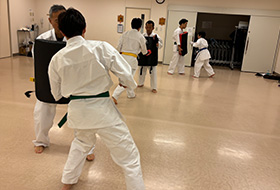 大人クラス ミット練習1