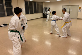 大人クラス 組手練習1