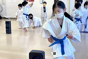 キッズクラス ミット練習1