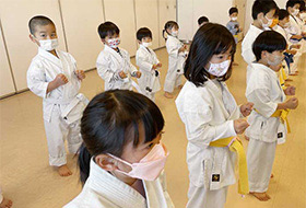 キッズクラス 平行立ち